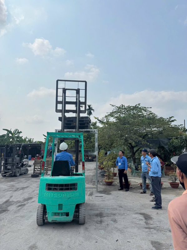 Học Lái Xe Nâng